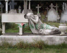 墓碑也需要特色？？？？？？？盘货天下上最具创意的墓碑